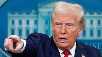 Donald Trump held his predecessor, Joe Biden, several other Democrats, the helicopter’s pilot, and air traffic control accountable for the incident. AP
