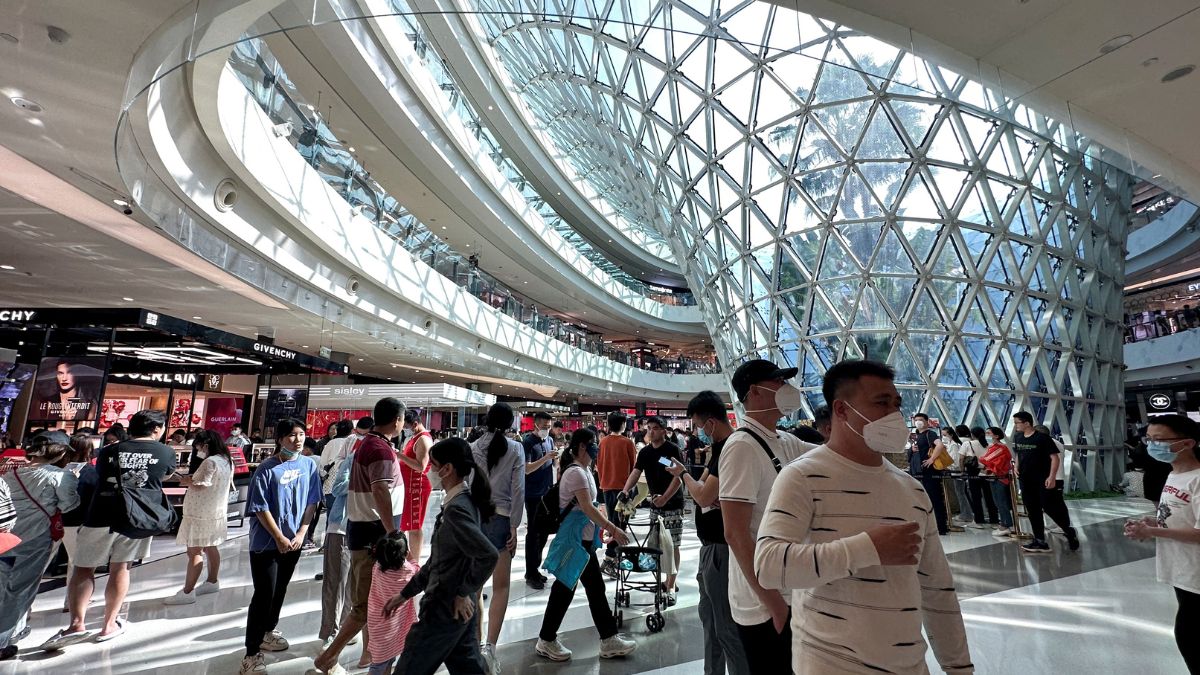 HMPV, first discovered in 2001, is a viral pathogen related to RSV that causes respiratory infections and spreads through respiratory droplets and contaminated surfaces. Reuters/Representational Image HMPV, first discovered in 2001, is a viral pathogen related to RSV that causes respiratory infections and spreads through respiratory droplets and contaminated surfaces. Reuters/Representational Image