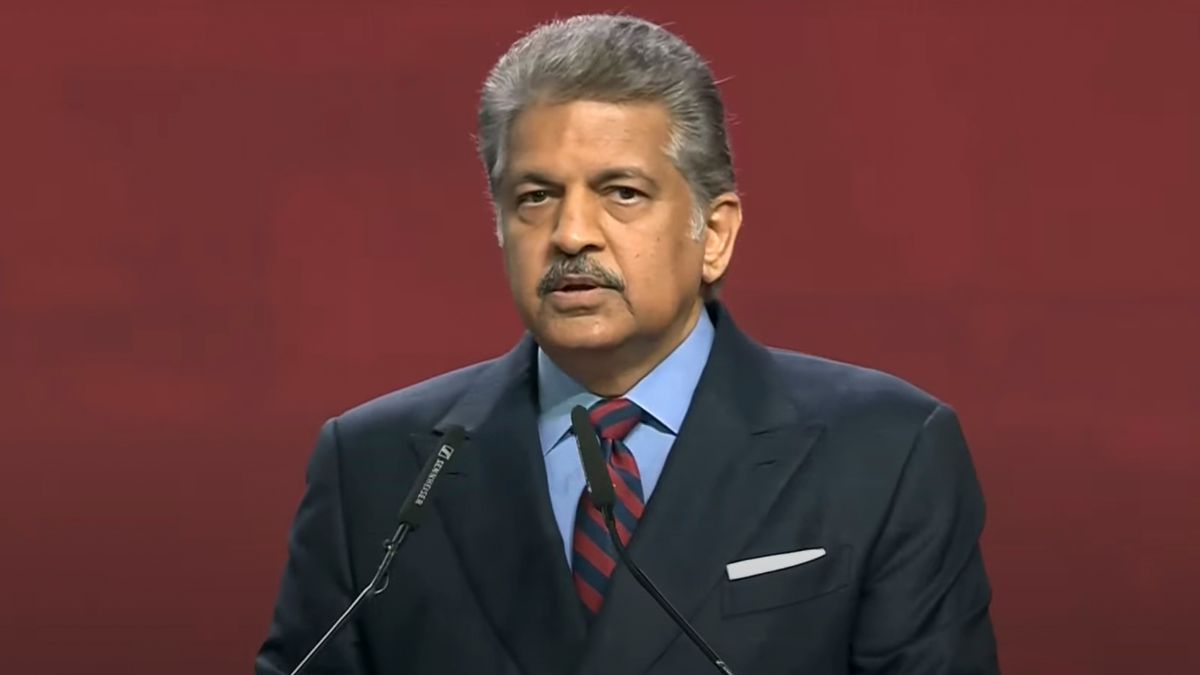 'My wife is wonderful, I love staring at her': Anand Mahindra on his social media activities 'My wife is wonderful, I love staring at her': Anand Mahindra on his social media activities