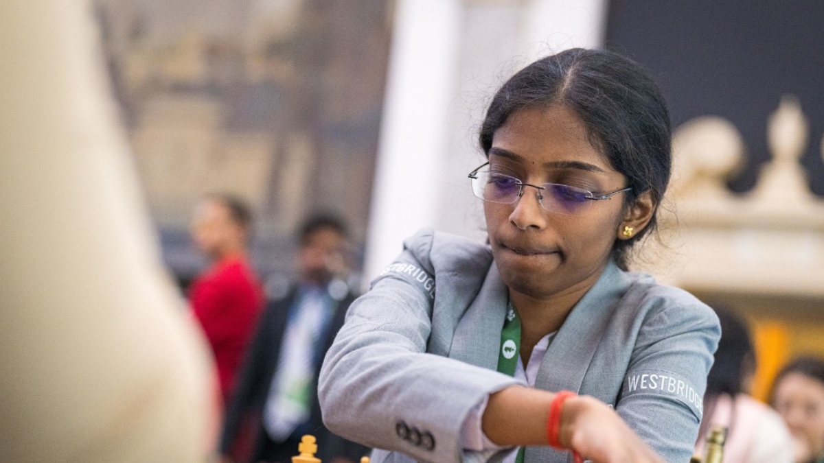 FIDE World Blitz Chess Championship 2024: India's R Vaishali wins bronze; Carlsen, Nepomniachtchi share title FIDE World Blitz Chess Championship 2024: India's R Vaishali wins bronze; Carlsen, Nepomniachtchi share title