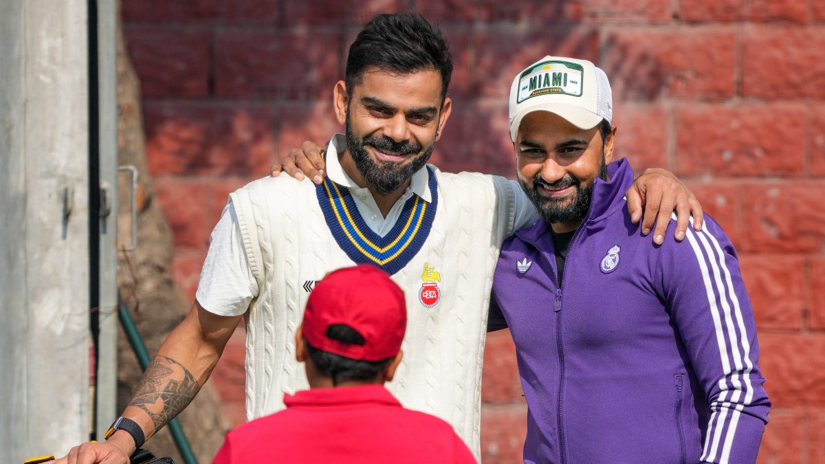 Kid asks Kohli, 'Indian cricketer banne ke liye kya karna padega?' His response is a lesson for all Kid asks Kohli, 'Indian cricketer banne ke liye kya karna padega?' His response is a lesson for all