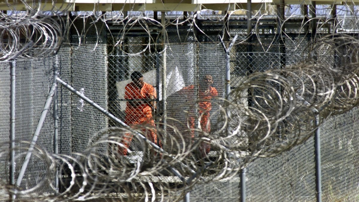 US shifts deportation route to Venezuela after judge blocks Guantanamo Bay transfer