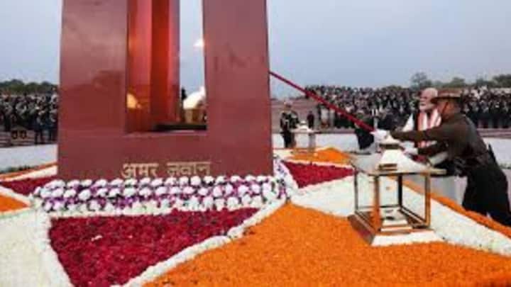 Republic Day 2025: PM Modi pays tribute to the fallen heroes at National War Memorial