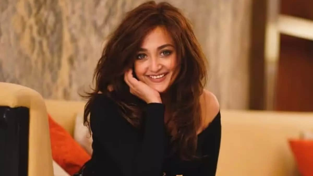 'Badrinath Ki Dulhania' and 'Lootera' singer Monali Thakur rushed to the hospital, here's what happened