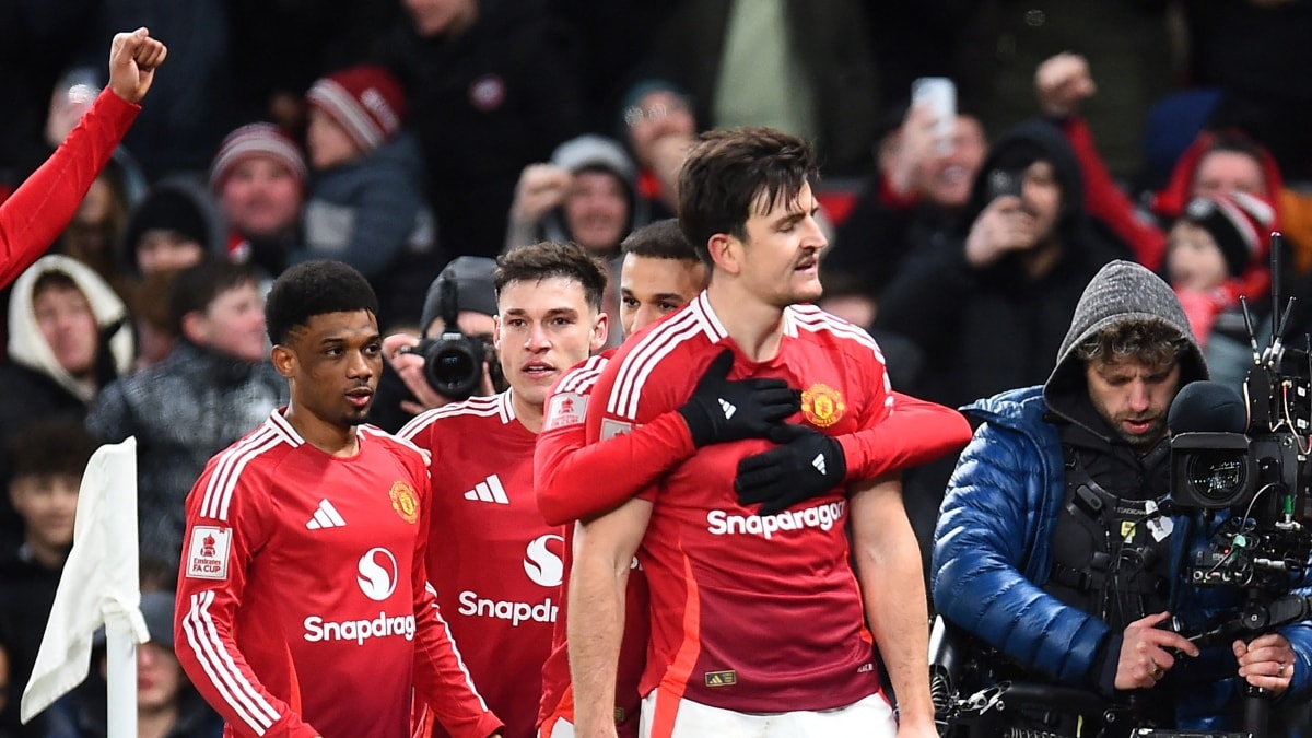 FA Cup: Harry Maguire's late strike sees Manchester United beat Leicester City 2-1, reach fifth round