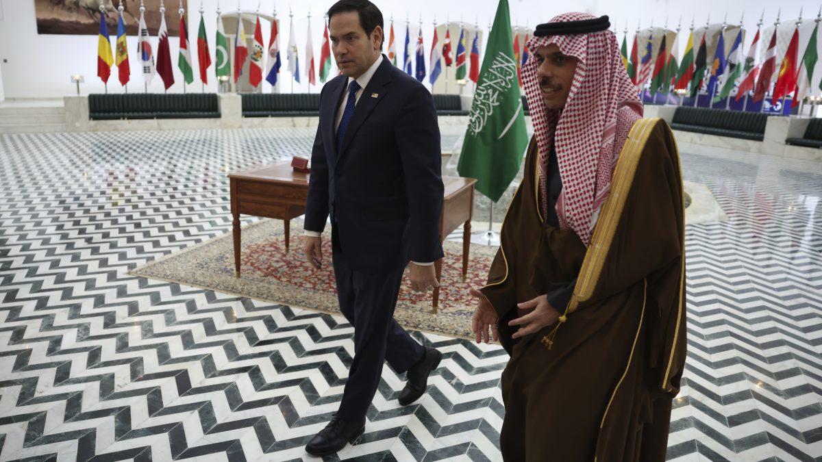 US, Russia begin Ukraine talks in Saudi Arabia without inviting Kyiv to the table US, Russia begin Ukraine talks in Saudi Arabia without inviting Kyiv to the table