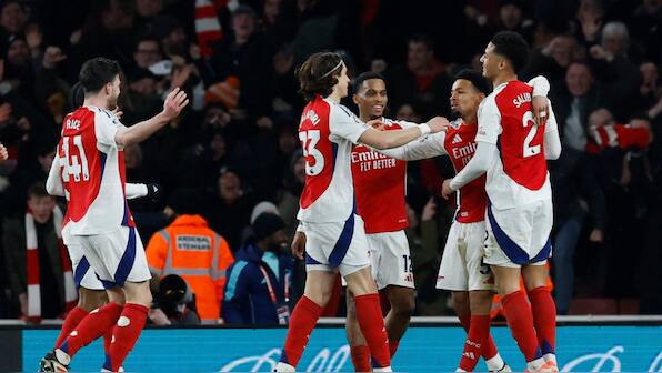 Arsenal thrash Man City to strengthen Premier League title challenge, Man Utd lose to Palace