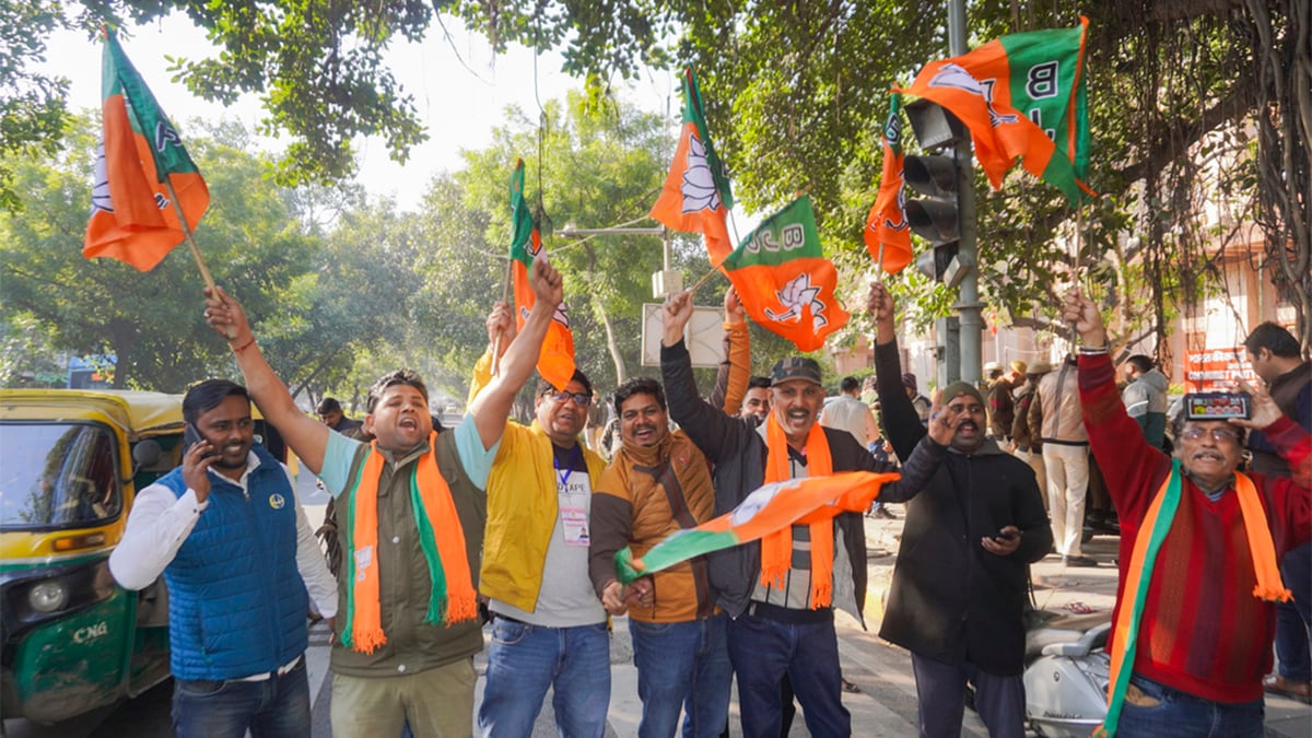 Delhi Election Results: With just 2% more votes, BJP is winning 26 more seats than AAP