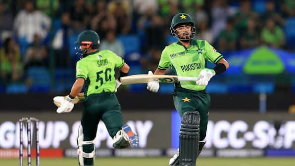 'Pakistan play very slowly':  Wasim Akram, Shoaib Akhtar tear into Men in Green as India labelled favourites for next clash