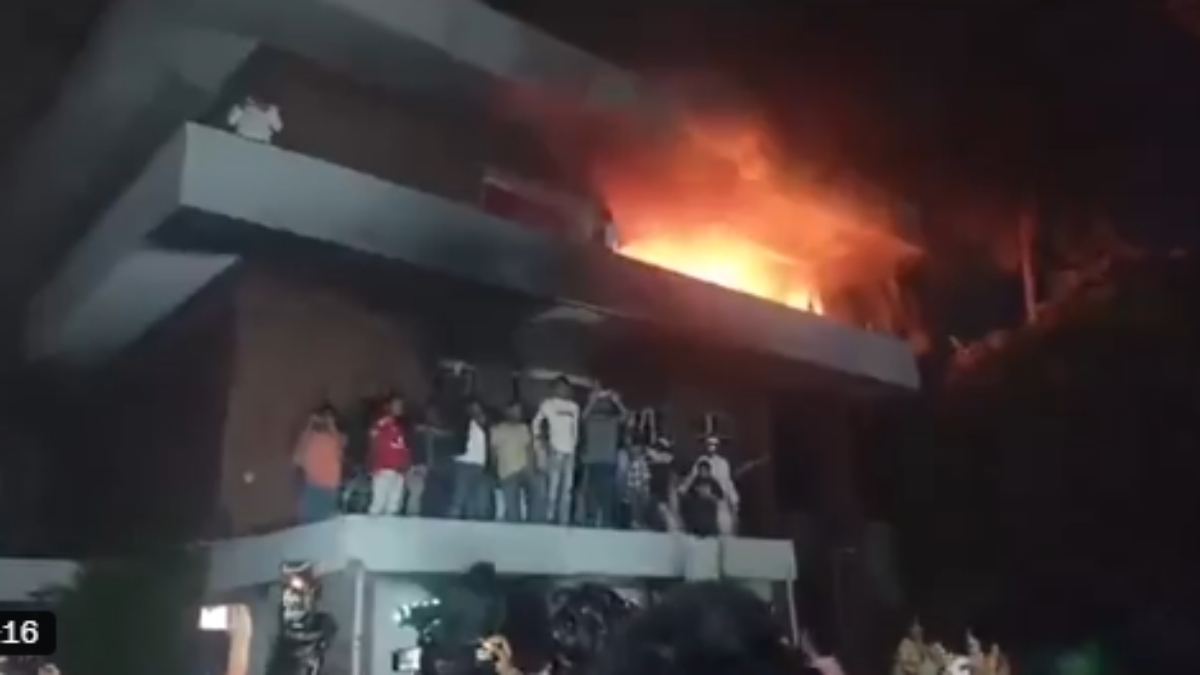 Sheikh Hasina's father's home vandalised, set on fire by Bangladesh protesters Sheikh Hasina's father's home vandalised, set on fire by Bangladesh protesters