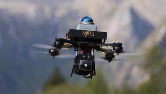 SUPER doesn’t rely on cameras and standard sensors like most drones. Instead, it uses LiDAR (3D light detection and ranging) technology, which scans its surroundings with laser pulses to create a detailed map in real time. This advanced system means the drone can still operate efficiently in low-light environments where other drones might fumble. Image Credit: University of Hong Kong