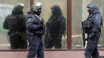Russian police personnel stand guard outside a courthouse in Russia's Rostov region. (Representative Photo, Credit: Reuters) 