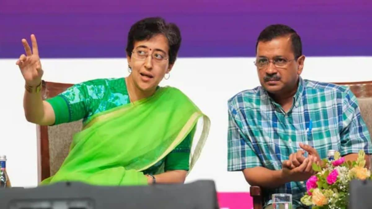 Delhi Elections Result: AAP's Kejriwal, Sisodiya & Atishi trail in early trends, BJP touches majority mark