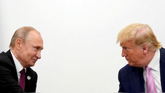 US President Donald Trump and Russian President Vladimir Putin hold a bilateral meeting at the G20 leaders summit in Osaka, Japan June 28, 2019. (Photo: Reuters)