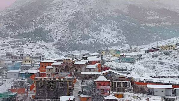 Avalanche strikes Uttarakhand's Badrinath, 16 of 57 trapped workers rescued