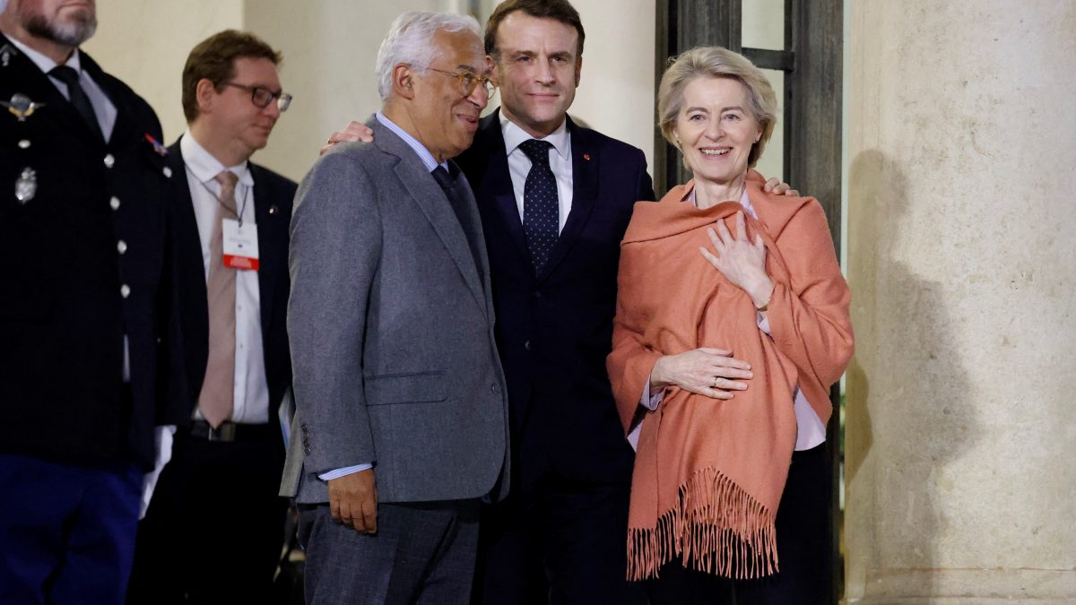 French President Emmanuel Macron (C) stand next to European Commission President Ursula von der Leyen (R) and European Council President Antonio Costa (L) after an informal summit of European leaders to discuss the situation in Ukraine and European security at the Elysee Palace in Paris. AFP French President Emmanuel Macron (C) stand next to European Commission President Ursula von der Leyen (R) and European Council President Antonio Costa (L) after an informal summit of European leaders to discuss the situation in Ukraine and European security at the Elysee Palace in Paris. AFP