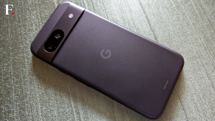 Best phones under Rs 40,000 (Feb 2025): Realme GT 6, Google Pixel 8a to Honor 200 Pro 5G Best phones under Rs 40,000 (Feb 2025): Realme GT 6, Google Pixel 8a to Honor 200 Pro 5G