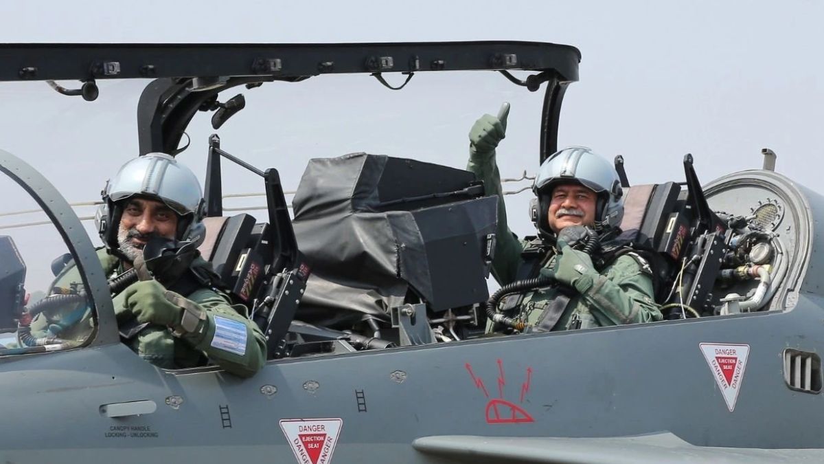General Upendra Dwivedi (L) flies the LCA Tejas Mk 1A with Air Force Chief AP Singh. Image courtesy: X.com General Upendra Dwivedi (L) flies the LCA Tejas Mk 1A with Air Force Chief AP Singh. Image courtesy: X.com