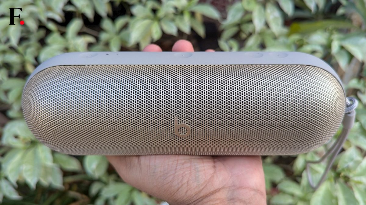 Beats Pill Wireless Bluetooth Speaker Review: The right dose of style and substance Beats Pill Wireless Bluetooth Speaker Review: The right dose of style and substance