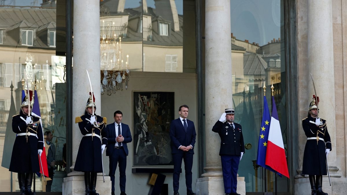 ‘Peace through strength’: Ukraine's security on the agenda as EU leaders converge on Paris