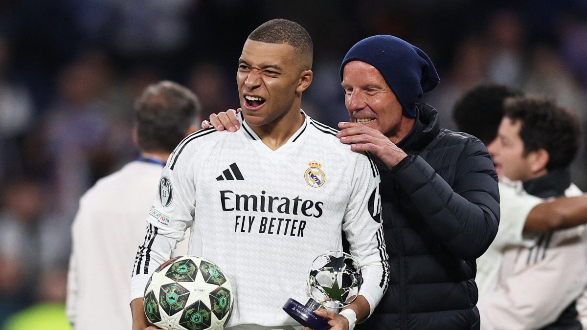 Carlo Ancelotti feels Kylian Mbappe can emulate Cristiano Ronaldo at Real Madrid. Image: Reuters
Carlo Ancelotti feels Kylian Mbappe can emulate Cristiano Ronaldo at Real Madrid. Image: Reuters