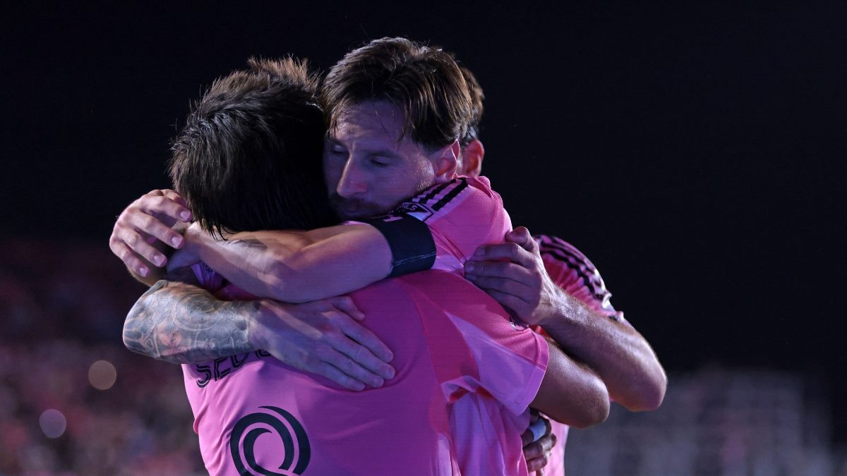 Lionel Messi clinches MLS record, makes two assists as Inter Miami are held by New York