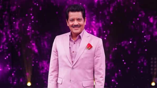 Udit Narayan reacts to kissing female fans at concert amid backlash: 'There is madness when I...'