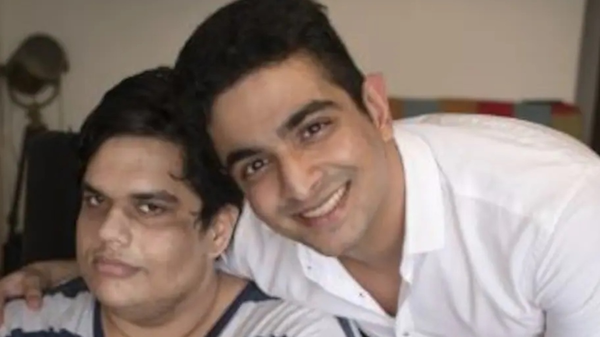 WATCH: When Tanmay Bhat trolled Ranveer Allahbadia by saying 'Your spirituality is bulls*it, netizens react to viral video WATCH: When Tanmay Bhat trolled Ranveer Allahbadia by saying 'Your spirituality is bulls*it, netizens react to viral video