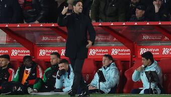 Arsenal manager Mikel Arteta cut a frustrated figure after draw against Nottingham Forest. Image: Reuters