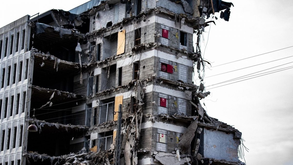 Food court collapses in Peru shopping complex; 3 dead, over 20 injured