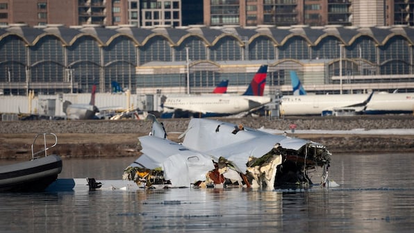 Who are the victims of the Washington DC mid-air collision?