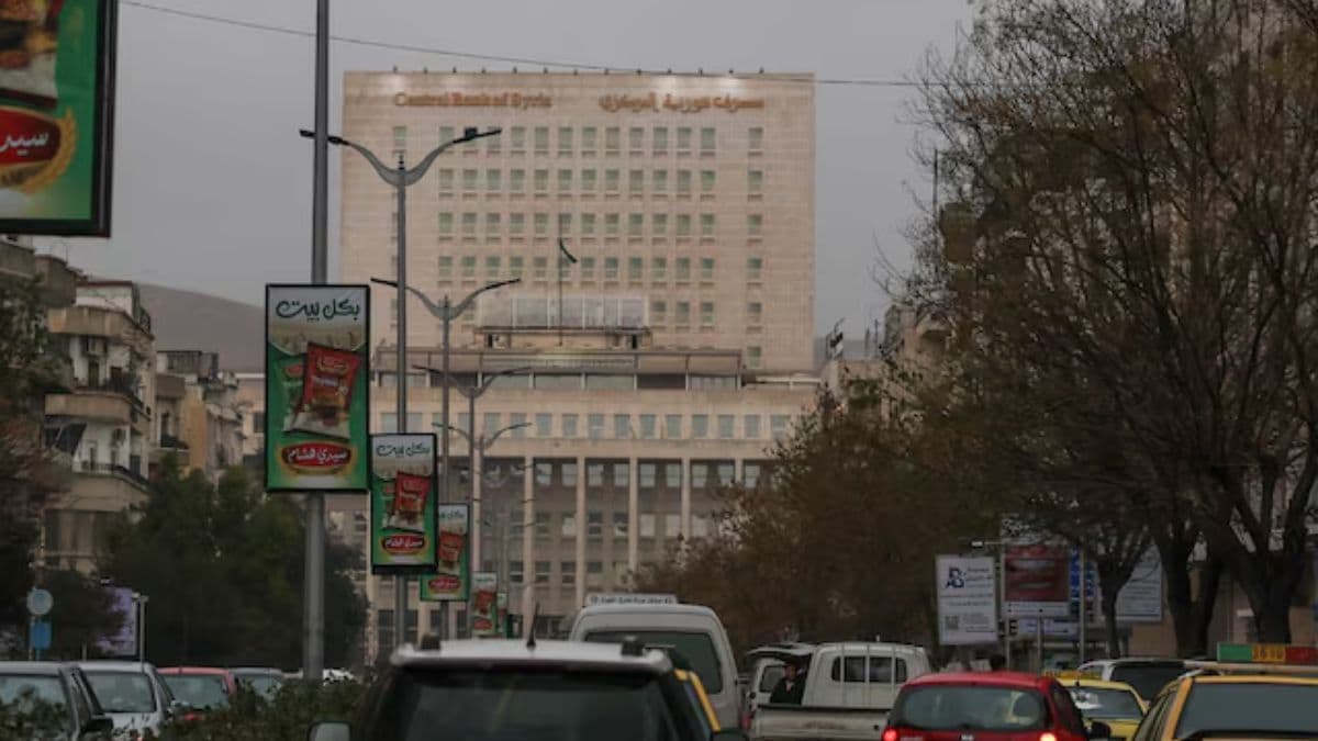 Syrian authorities evacuate hundreds in Latakia province amid major forest fires