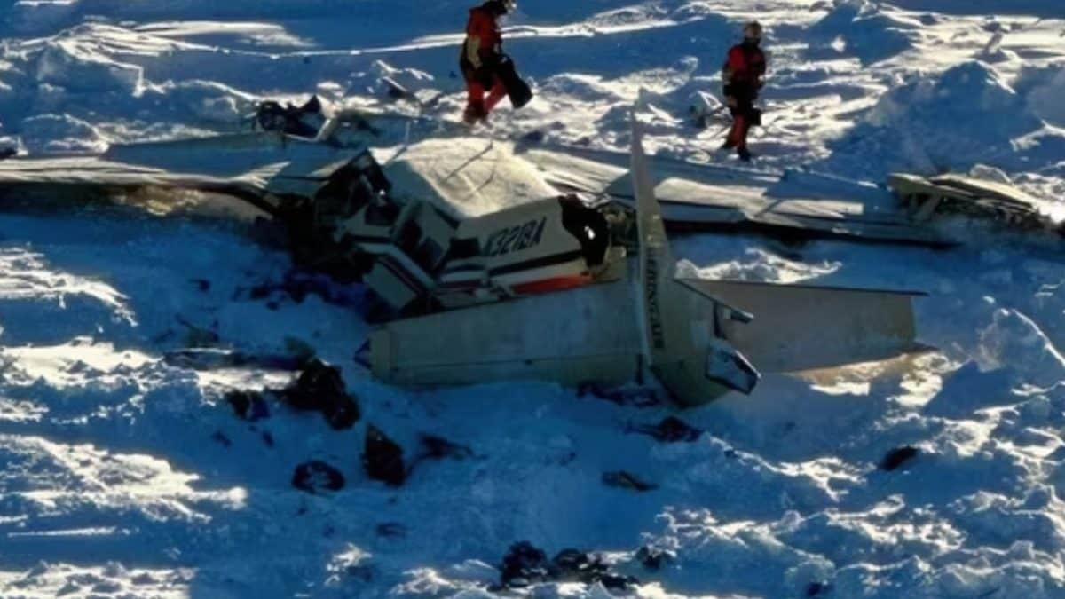 Alaska plane crash: Bodies of all 10 victims have been recovered as recovery crew fights the winter storm