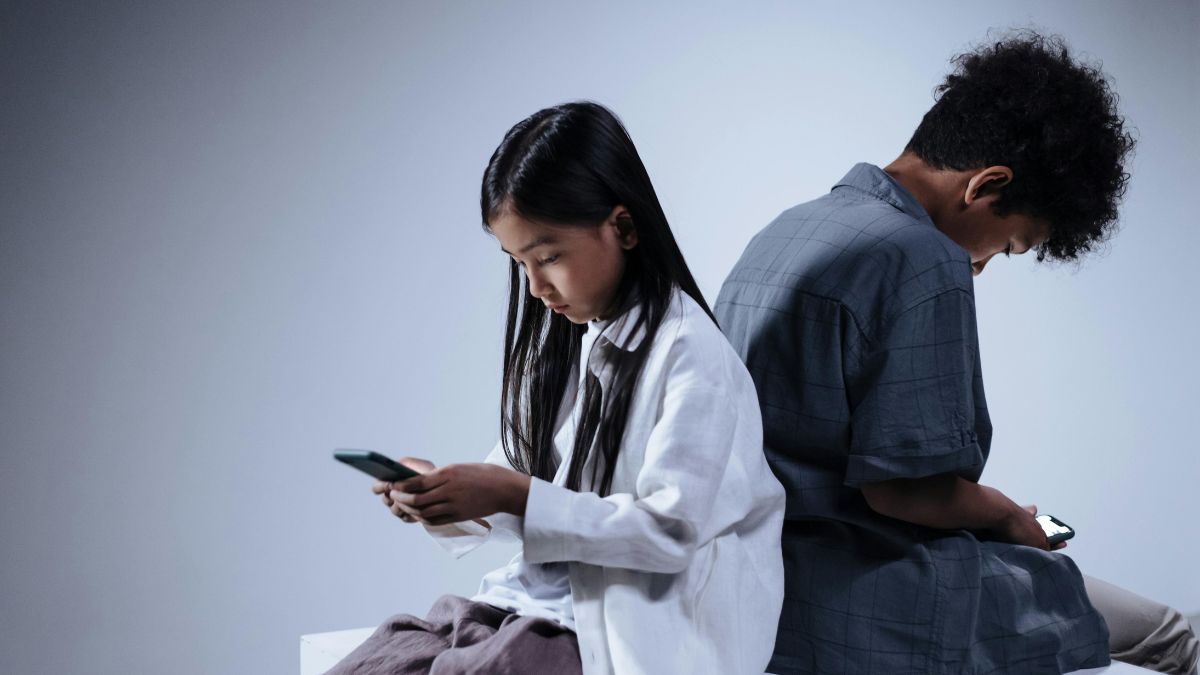 Mobile phone bans in schools not linked to grades or behavior of kids, says study Mobile phone bans in schools not linked to grades or behavior of kids, says study