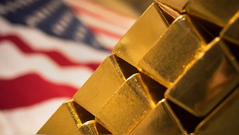 24 karat gold bars are seen at the United States West Point Mint facility in West Point, New York, June 5, 2013. File Imge/Reuters