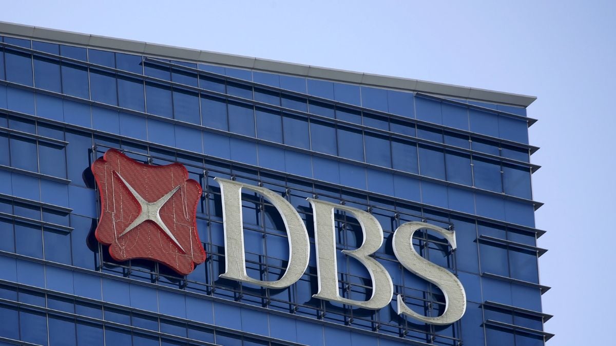 AI to replace 4,000 jobs in Singapore's largest bank DBS