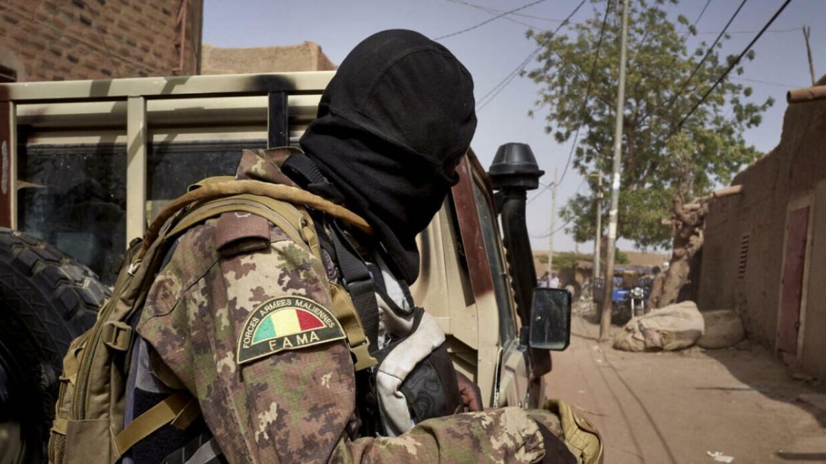 A Malian Army soldier patrolling a road in central Mali. (Source: AFP) A Malian Army soldier patrolling a road in central Mali. (Source: AFP)