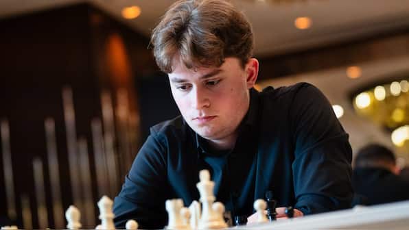 Vincent Keymer stuns Magnus Carlsen to reach Freestyle Chess Weissenhaus final: 'Incredible achievement'
