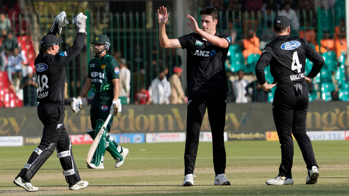 Pakistan vs New Zealand: O'Rourke leads the way as Black Caps win ODI tri-series final by five wickets Pakistan vs New Zealand: O'Rourke leads the way as Black Caps win ODI tri-series final by five wickets