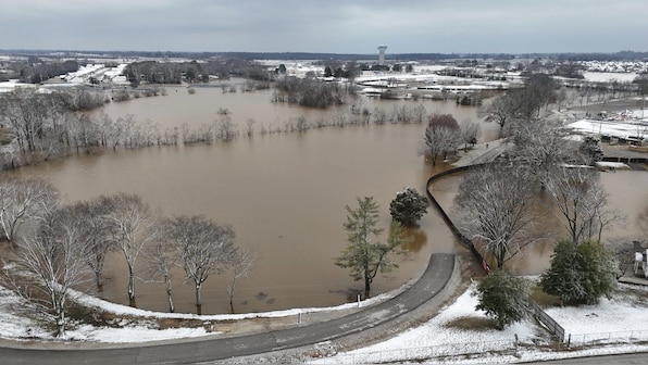 ‘Life-threatening cold in US’: 10 dead in Kentucky floods, polar vortex goes deeper into America