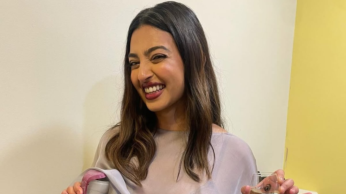 Radhika Apte stuns everyone by sharing a picture holding a breast-milk pump and a glass of champagne in the washroom from BAFTA Awards 2025