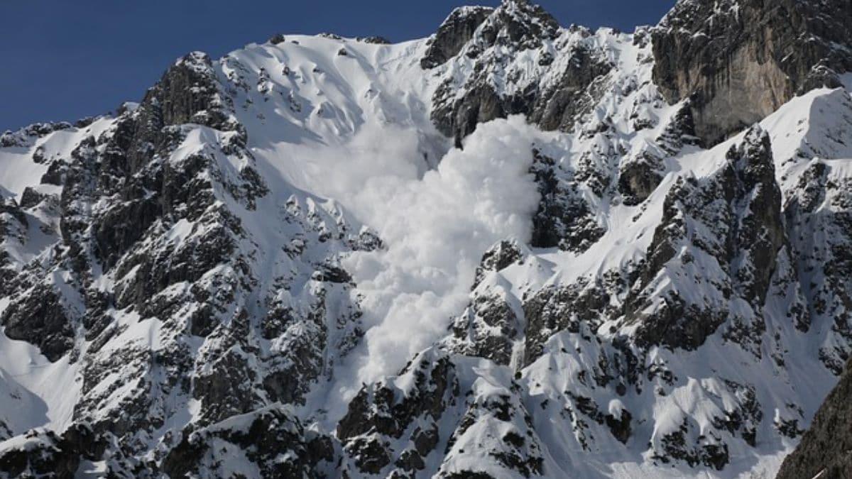 In Graphics l Why are avalanches like the one in Badrinath so deadly?