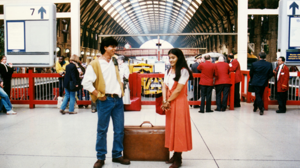 Britain's Railway & Yash Raj Films join hands to celebrate the unifying power of love! Britain's Railway & Yash Raj Films join hands to celebrate the unifying power of love!