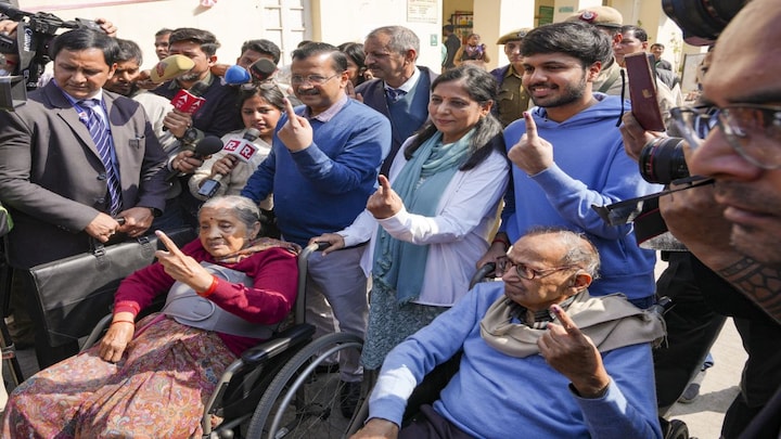 In Images | Kejriwals and the Gandhis make it a family outing as Delhi votes