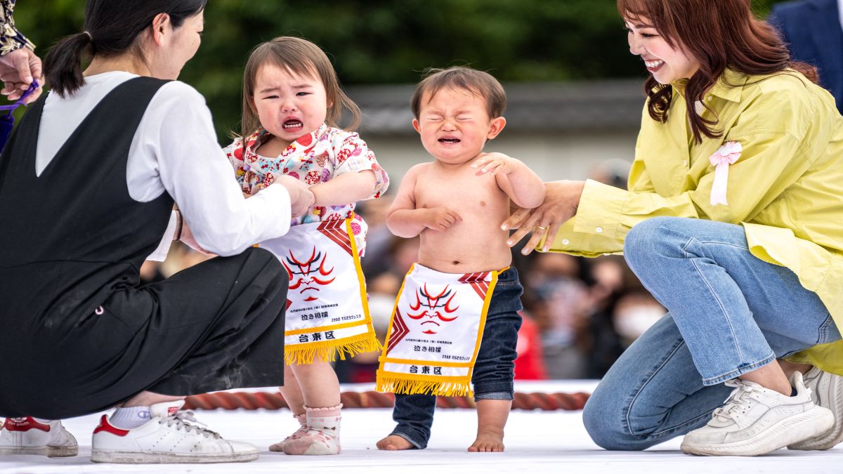 Japan’s birth rate falls to lowest in 125 years. Will the country soon go extinct? Japan’s birth rate falls to lowest in 125 years. Will the country soon go extinct?