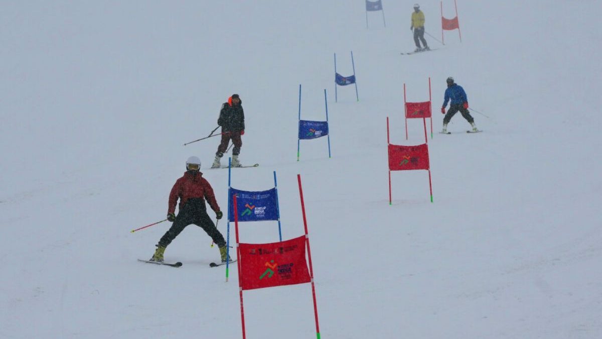 Participants of alpine skiing during the Khelo India Winter Games in Gulmarg. Image: PTI Participants of alpine skiing during the Khelo India Winter Games in Gulmarg. Image: PTI