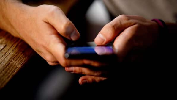 An Indian app promises ‘human delivery’ in 10 minutes. What’s it about?
