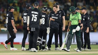 New Zealand players celebrate a fall of wicket against Pakistan. Image: ICC