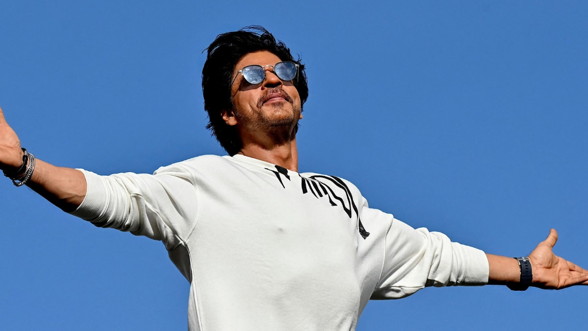 Shah Rukh Khan rents two luxury duplex apartments in Mumbai for Rs 8.7 crore for three years from film producer Vashu Bhagnani