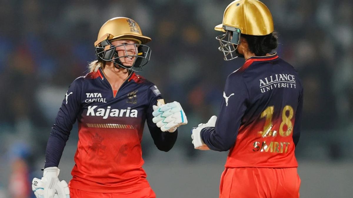 WPL 2025: Smriti Mandhana leads from the front as Royal Challengers Bengaluru triumph over Delhi Capitals by 8 wickets WPL 2025: Smriti Mandhana leads from the front as Royal Challengers Bengaluru triumph over Delhi Capitals by 8 wickets